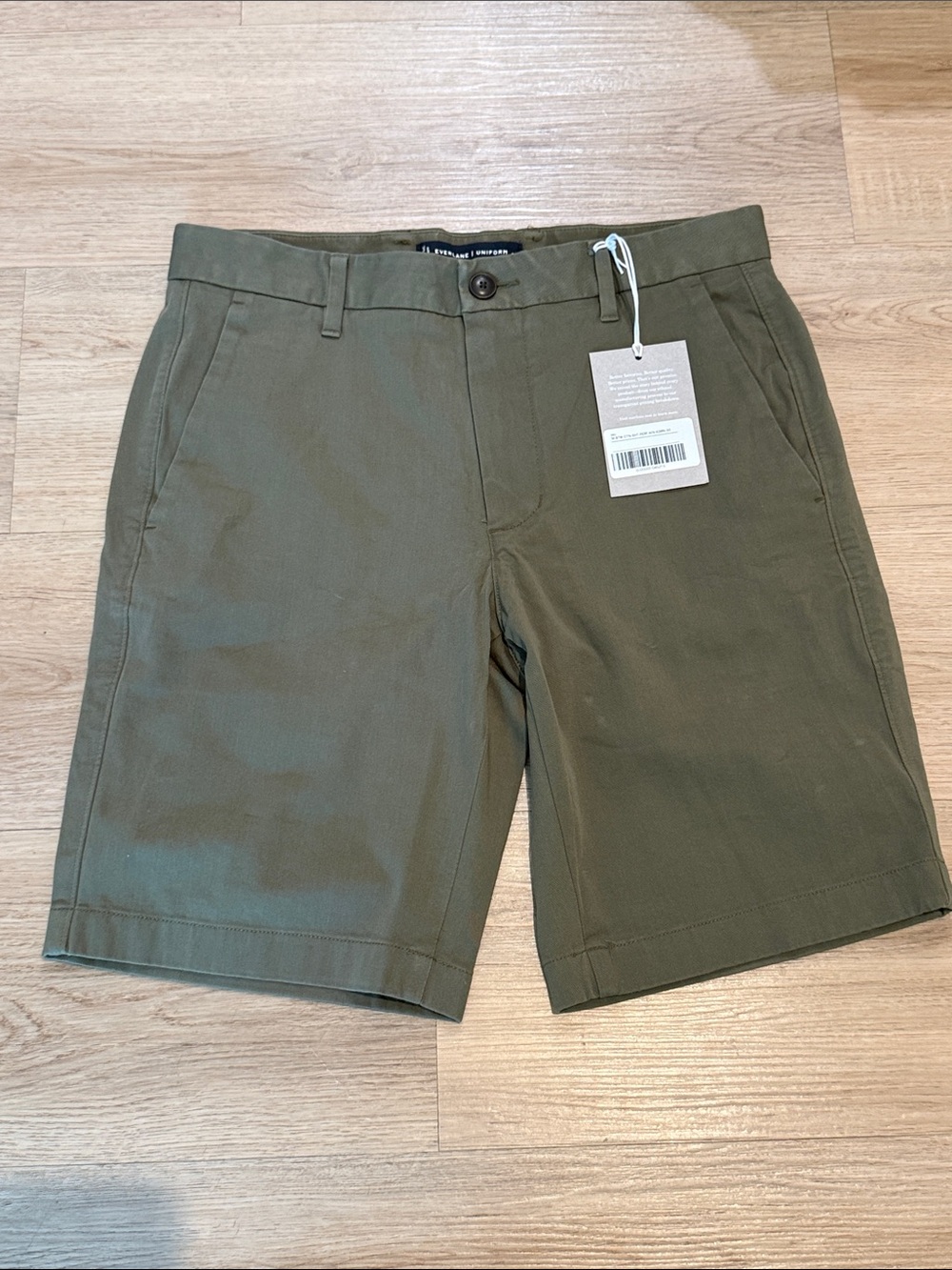Everlane Olive Green Flat-Front Shorts - slim fit, size 30